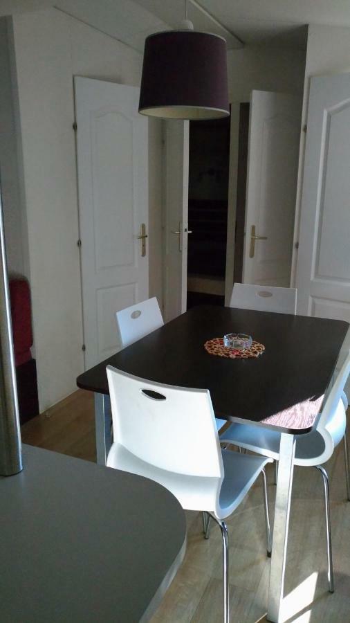 Mobil-Home Le Muy Bagian luar foto