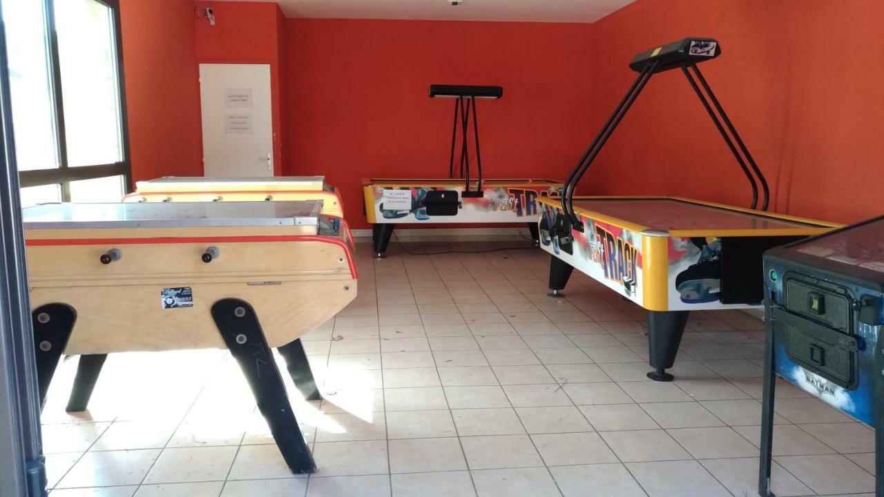 Mobil-Home Le Muy Bagian luar foto